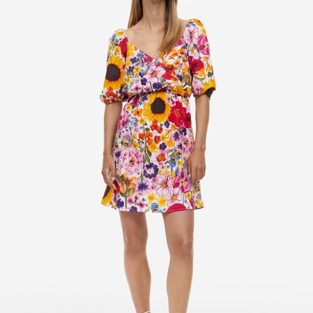 H&M MAMA Puff-sleeve Nursing Dress